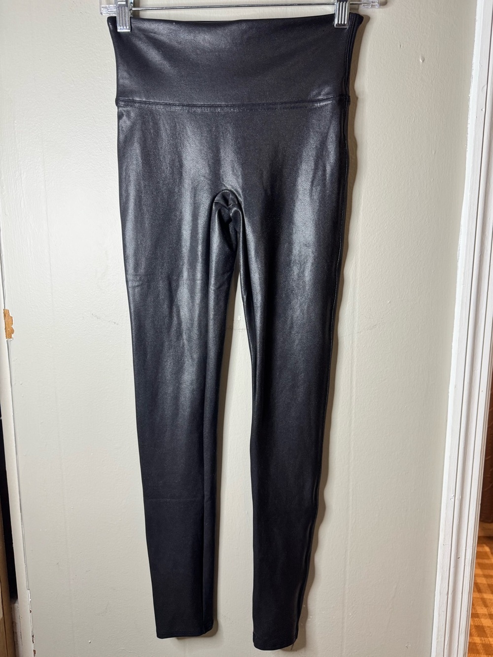 SPANX Faux Leather Leggings – Women's Size Small – Black High Rise Shaping Leggi